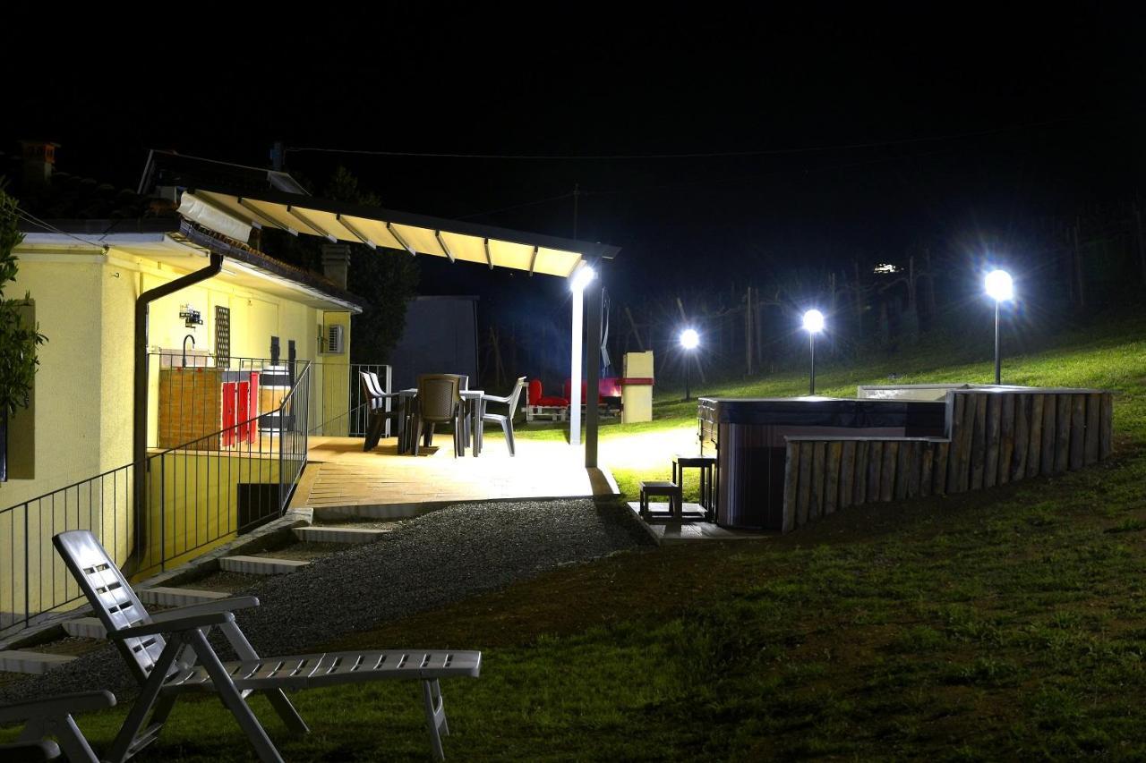 Casavacanzedezza Montecalvo Versiggia Exterior foto