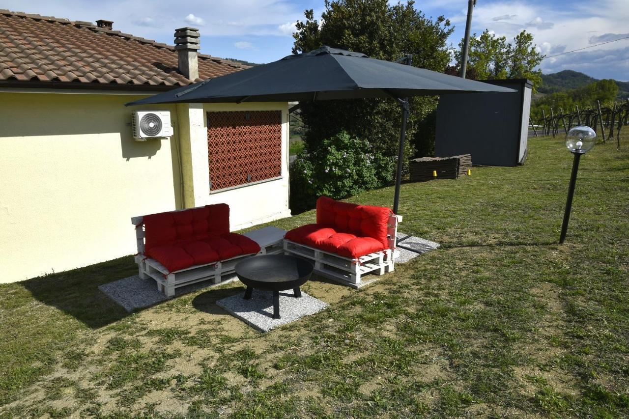 Casavacanzedezza Montecalvo Versiggia Exterior foto