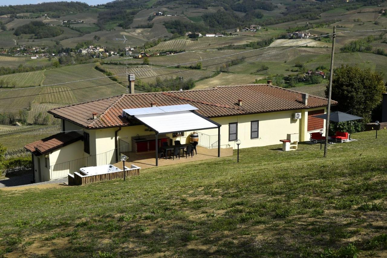 Casavacanzedezza Montecalvo Versiggia Exterior foto