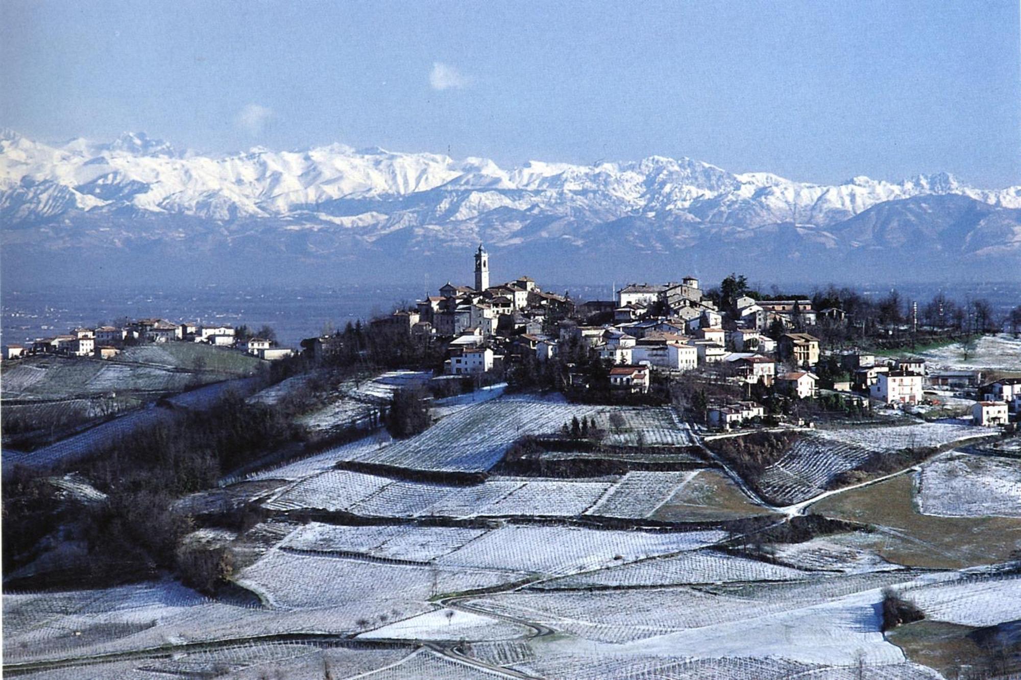 Casavacanzedezza Montecalvo Versiggia Exterior foto